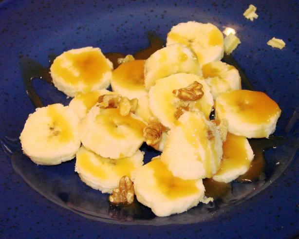 Caramel Pecan Banana Sundae. Photo by Boomette