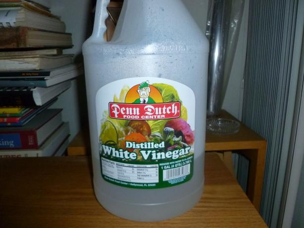 50 Uses for Vinegar. Photo by Ambervim