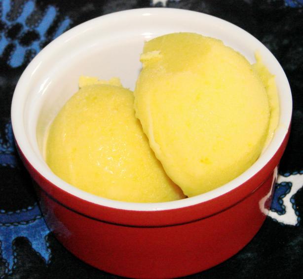 Frozen Peach Yogurt -- Made in a Food Processor!. Photo by Boomette