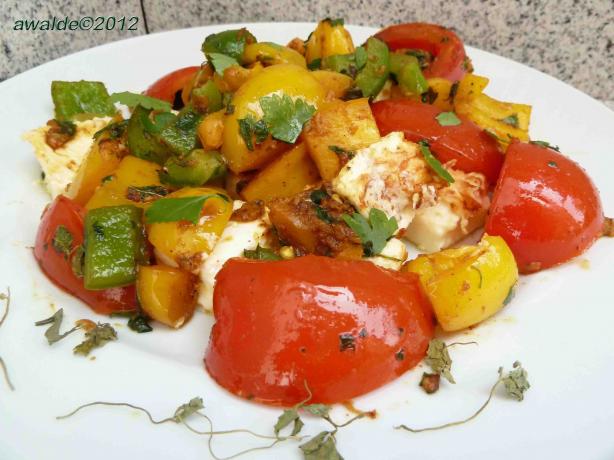 Jhat Phat Sabzi (Bell Pepper Paneer). Photo by awalde