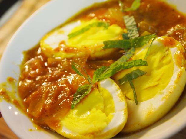 Curried Eggs. Photo by Random Rachel