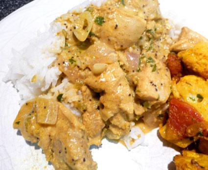 Chicken Curry With Coconut Milk. Photo by Mikekey