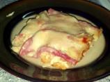 Deep-Dish Traditional Chicken Cordon Bleu Crescent Casserole