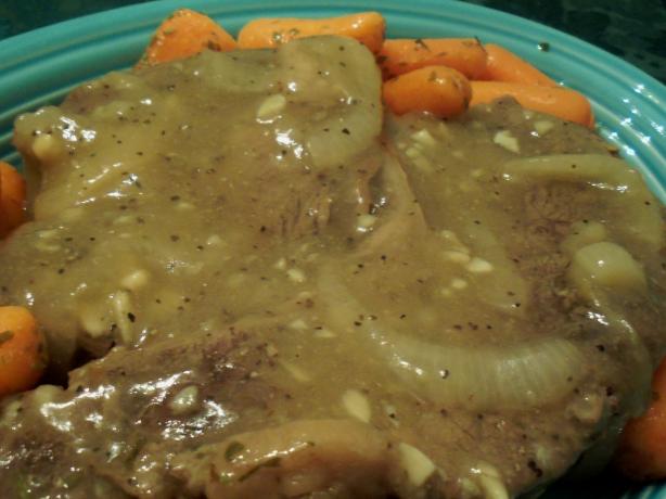 Drunken Garlic Crock Pot Roast. Photo by *Parsley*