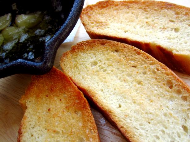 World-Class Garlic Bread. Photo by gailanng
