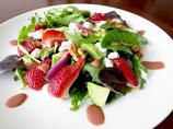 Strawberry, Goat Cheese and Roasted Walnut Salad With Strawberry