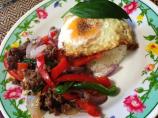 Ga Pao (Thai Stir-Fried Beef With Basil Leaves)