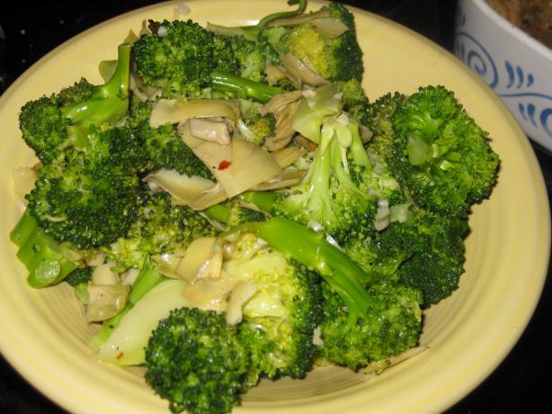 Broccoli With Artichoke Hearts. Photo by Janni402