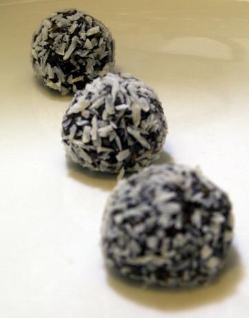 Ruth's Flax Seed Balls. Photo by Roosie