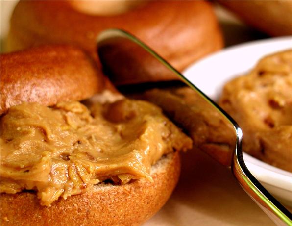 Crunchy Peanut Butter and Oats Spread. Photo by GaylaJ