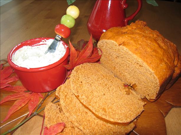 Tomato Bread - Bread Machine. Photo by Geema