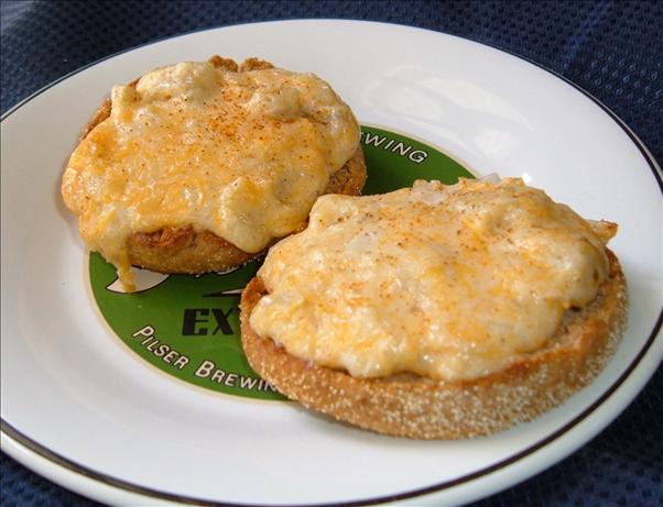 English Muffin Artichoke Pizzas. Photo by newspapergal