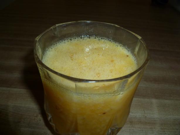 Carambola juice. Photo by Ambervim