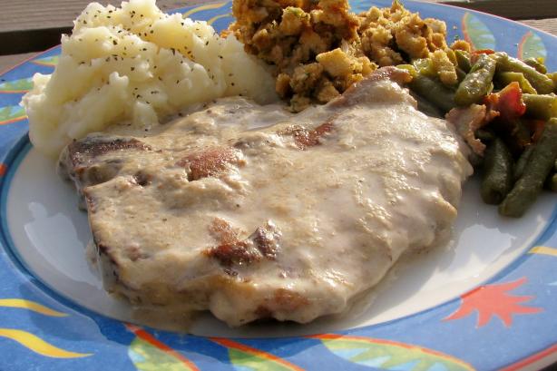 Pork Chops With Quick Mushroom Gravy. Photo by lazyme