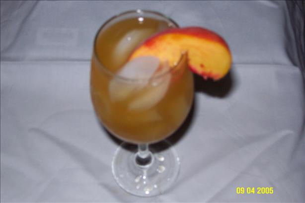 Peach Iced Tea. Photo by bullwinkle