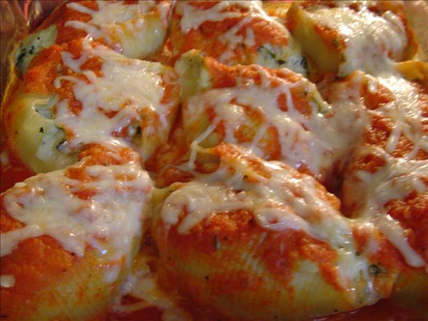 Pasta Shells With Zucchini & Spinach. Photo by CountryLady
