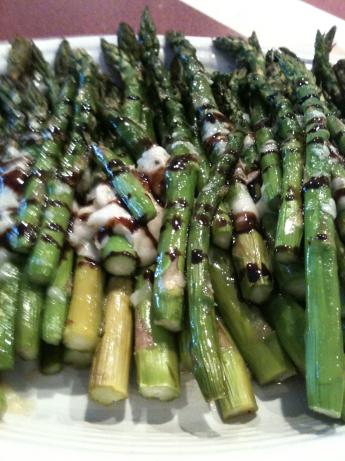Parmesan Roasted Asparagus. Photo by CIndytc
