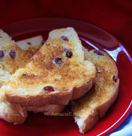 Vanilla Raisin Bread (ABM). Photo by Annacia