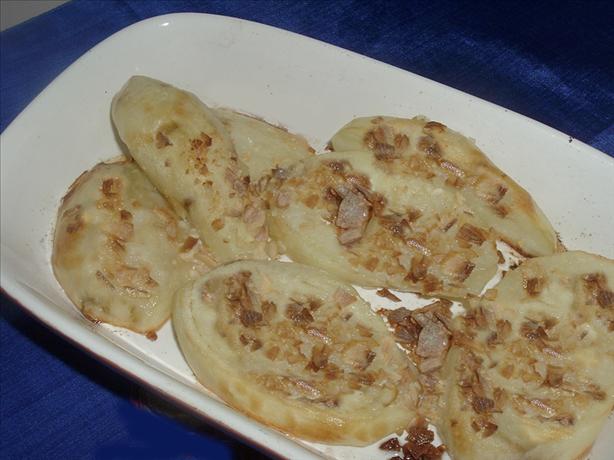 Garlic Roasted Potatoes. Photo by Bergy