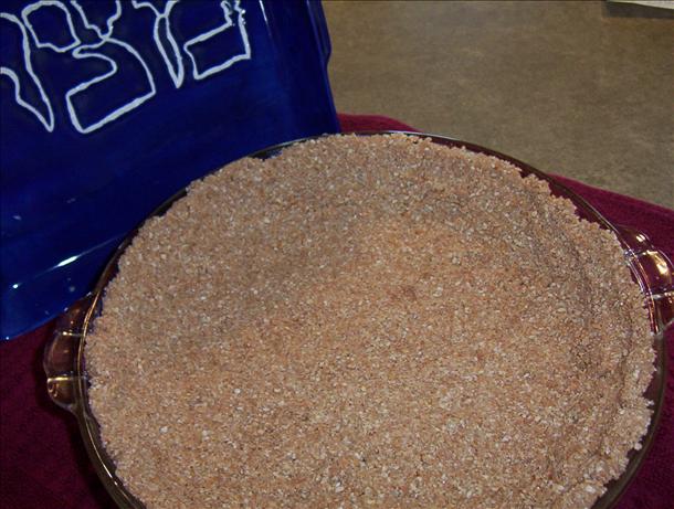 Pesach Pie Crust. Photo by Karen67