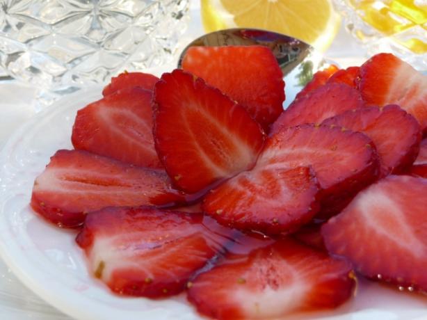 Rose Water Syrup. Photo by BecR