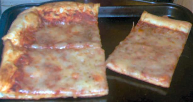 Easy Homemade Pizza Sauce. Photo by Karen=^..^=