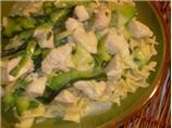 Chicken Breasts & Zucchini With Garlic Cream