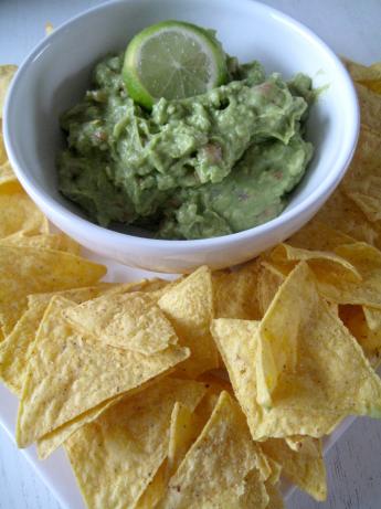 Easy and Authentic Mexican Guacamole / Avocado Dip. Photo by deadleegorgeous