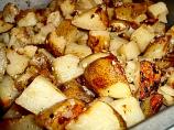 Garlic Roasted Potatoes. Photo by happynana