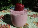 Yogurt Strawberry Sips