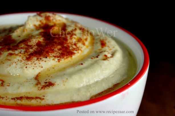 Hummus Bi Tahina (Turkish Hummus). Photo by Chef floWer