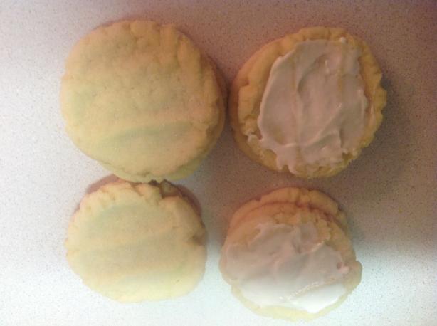 Lemon Pudding Sugar Cookies. Photo by Jenfrench1982