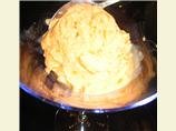 Peach-Amaretti Ice Cream