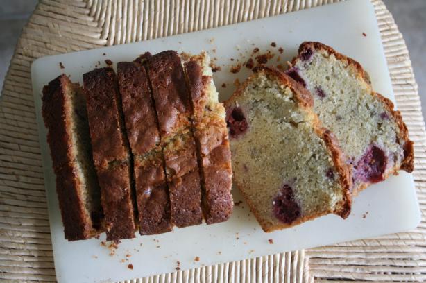 Lemon Blueberry Pound Cake. Photo by lilsweetie