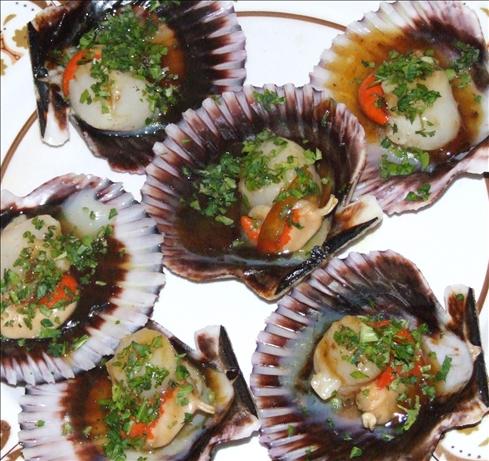 2 Minute Scallops. Photo by Peter J