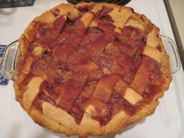 Old Fashion Apple Pie. Photo by Lisa in Oregon