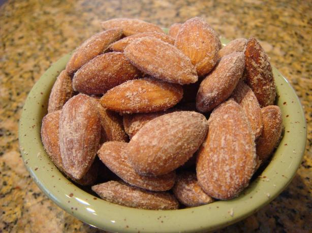 Smoked Almonds. Photo by Chilicat