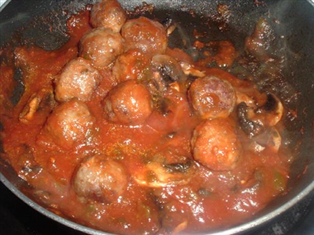 Meow's Healthy Tomato-Mushroom sauce (WW). Photo by Bergy