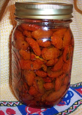 Italian oven-dried tomatoes in Olive Oil. Photo by Hey Jude