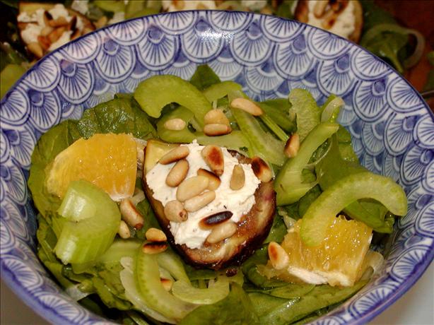Spinach, Fig, and Goat Cheese Salad With Orange Honey Dressing. Photo by Rita~