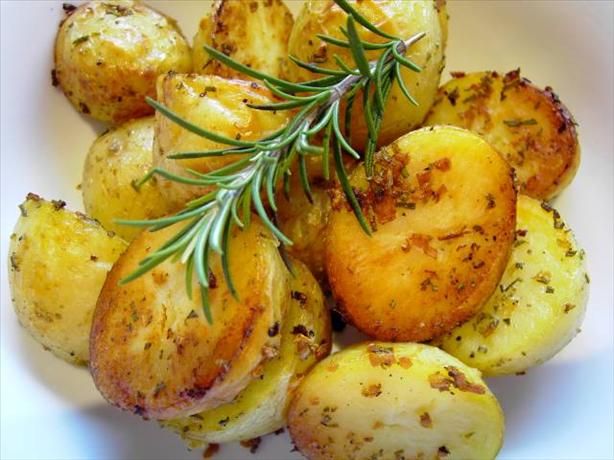 Garlic and Rosemary Roasted Potatoes. Photo by JustJanS