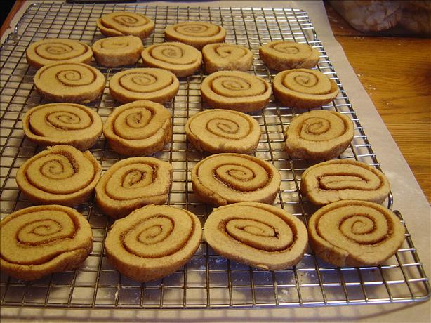 Cinnamon Roll Cookies. Photo by Pumpkie