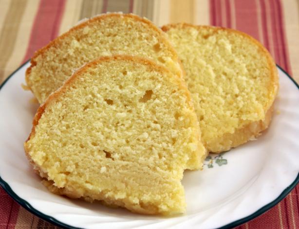Incredible Lemon Cake. Photo by roweena