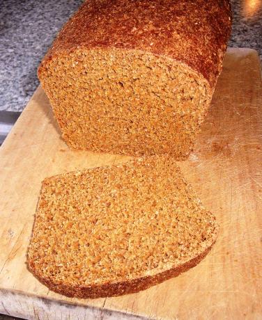 Whole Wheat With Oat Bran Bread. Photo by Kiwi Kathy