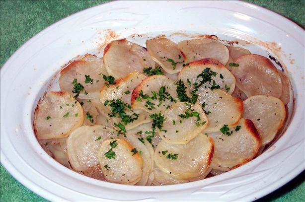 Cheeseless Scalloped Potatoes. Photo by Lorac
