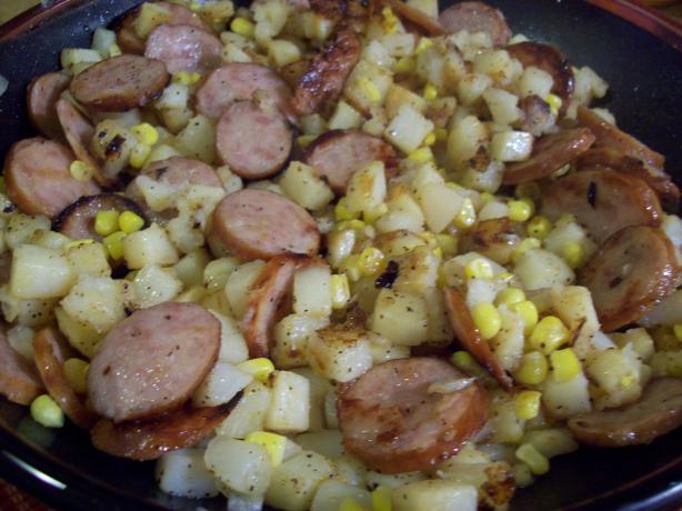 Amy's Quick Kielbasa Skillet Dinner. Photo by Chef shapeweaver &copy;