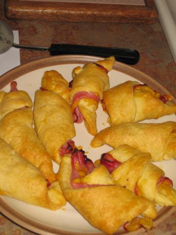 Ham & Cheddar Crescents. Photo by Chef #938665