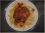 Spaghetti With Shrimp and Eggplant (Aubergine). Photo by tomoko matsunaga
