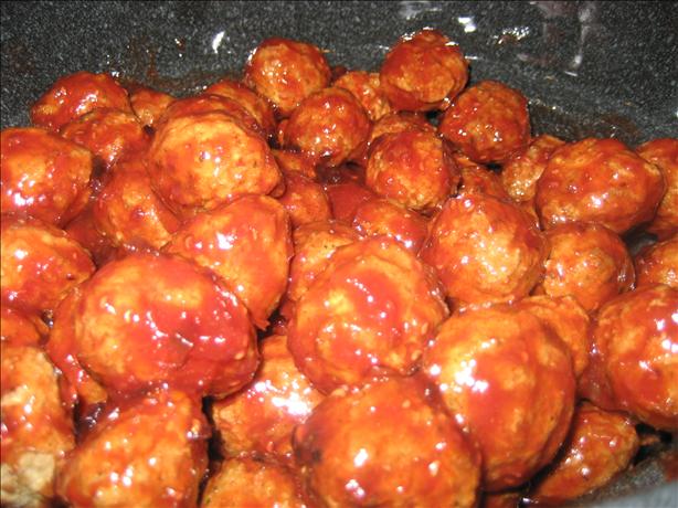 Appetizer Grape Jelly and Chili Sauce Meatballs or  Lil Smokies. Photo by HeidiSue