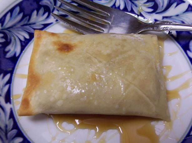 Dessert Egg Rolls. Photo by alligirl